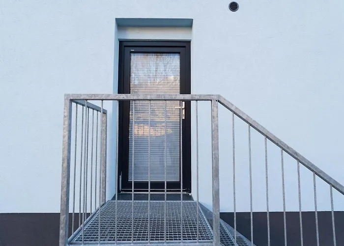 Tiny - Ίνσμπρουκ