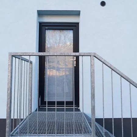 Tiny - 因斯布鲁克